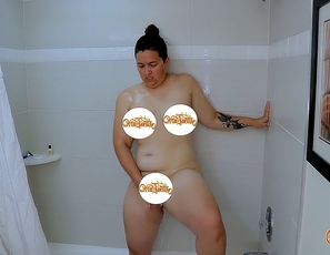 Phoenix_Showers_and_Shaves